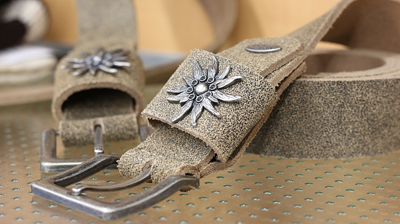 lederhosen belt